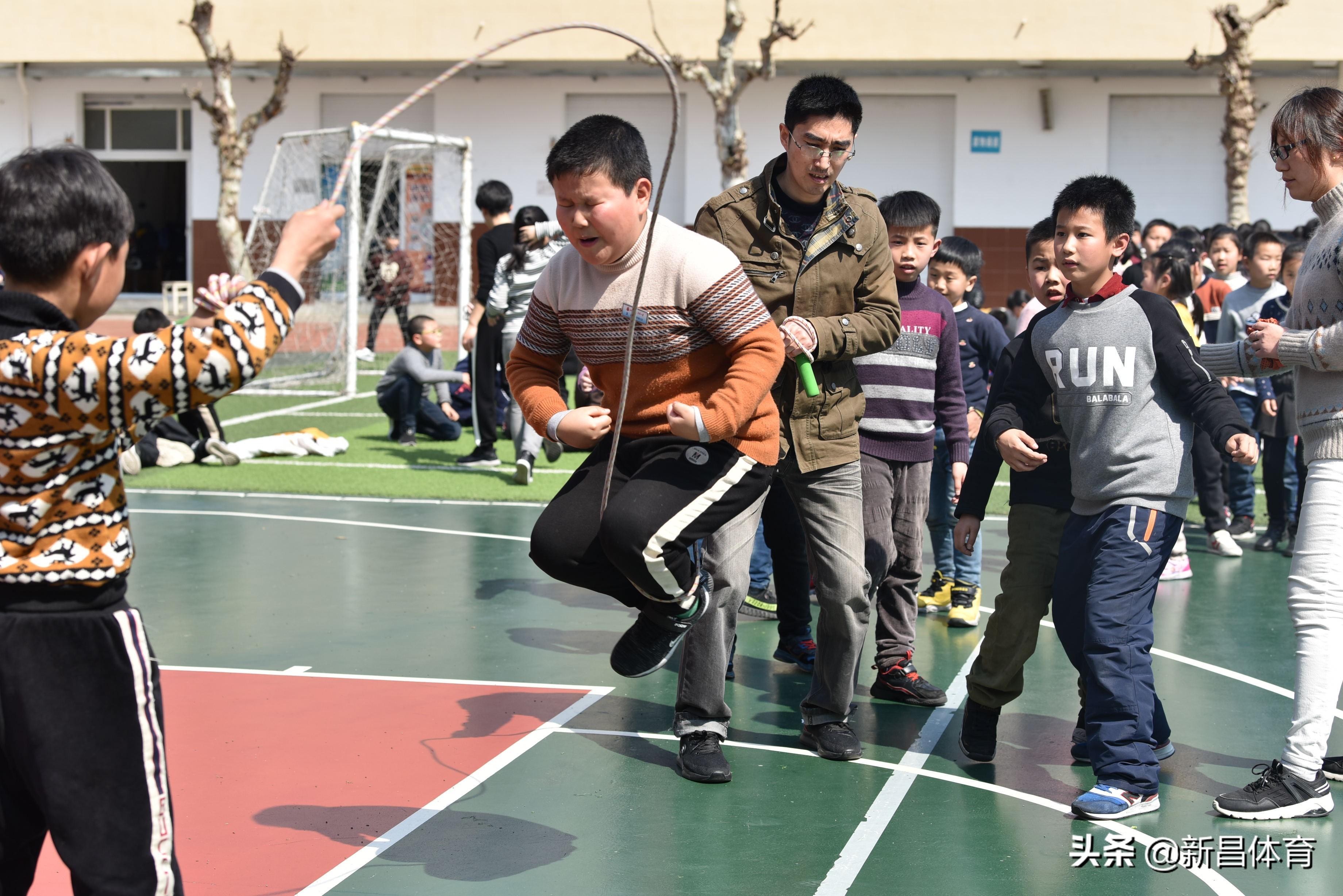 新昌县小学最新领导概览